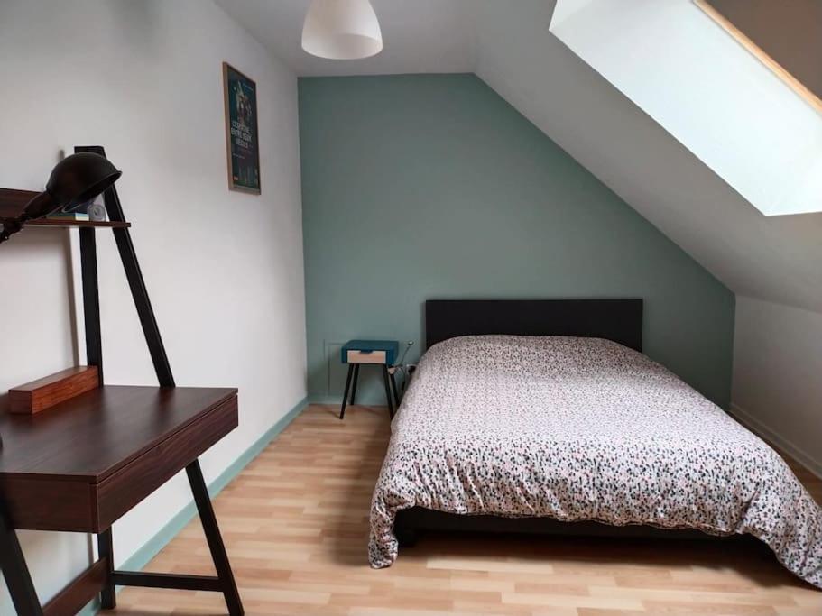 Charmant Appartement Au Calme Avec Parking Besançon Buitenkant foto