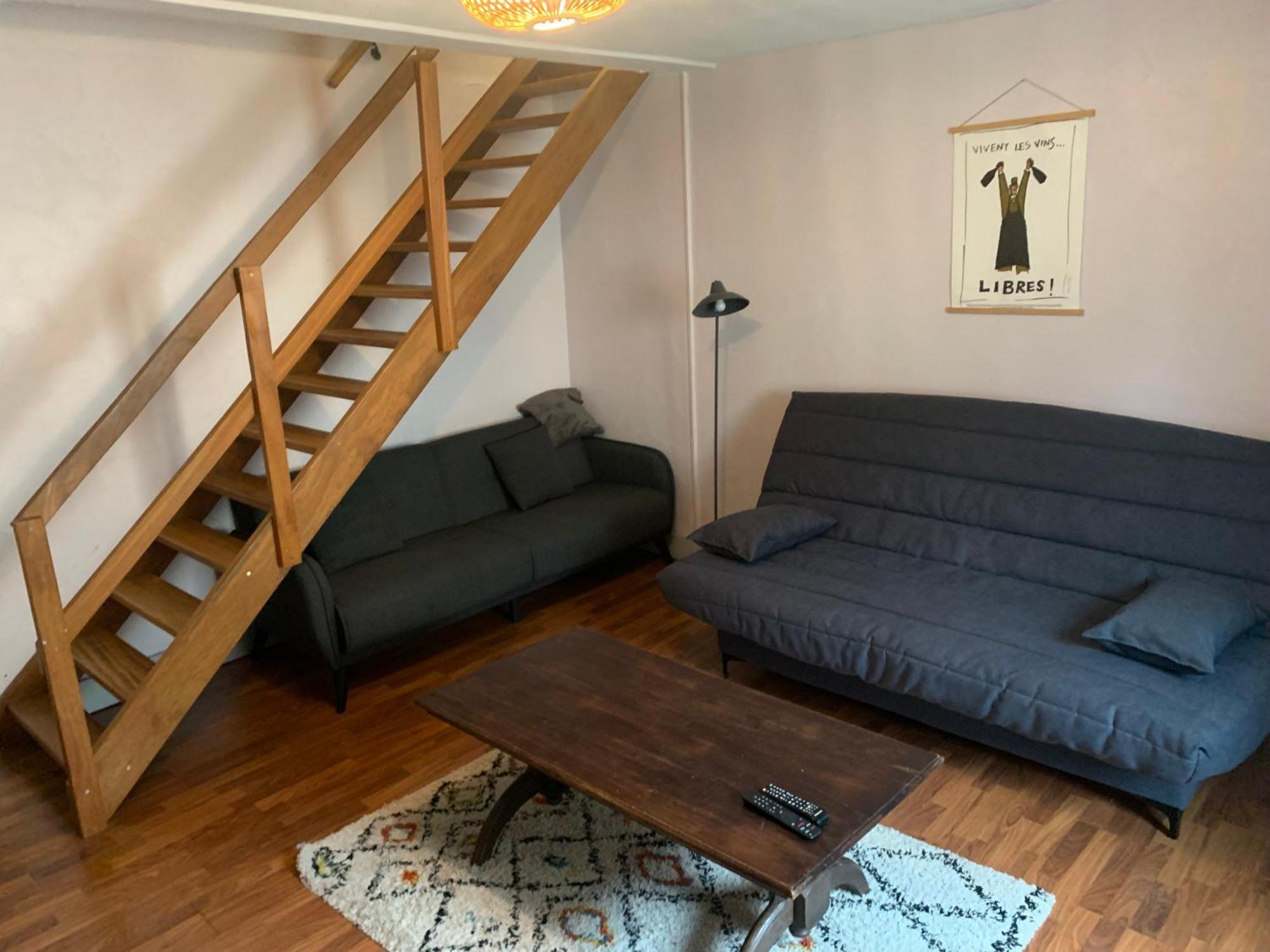Charmant Appartement Au Calme Avec Parking Besançon Buitenkant foto